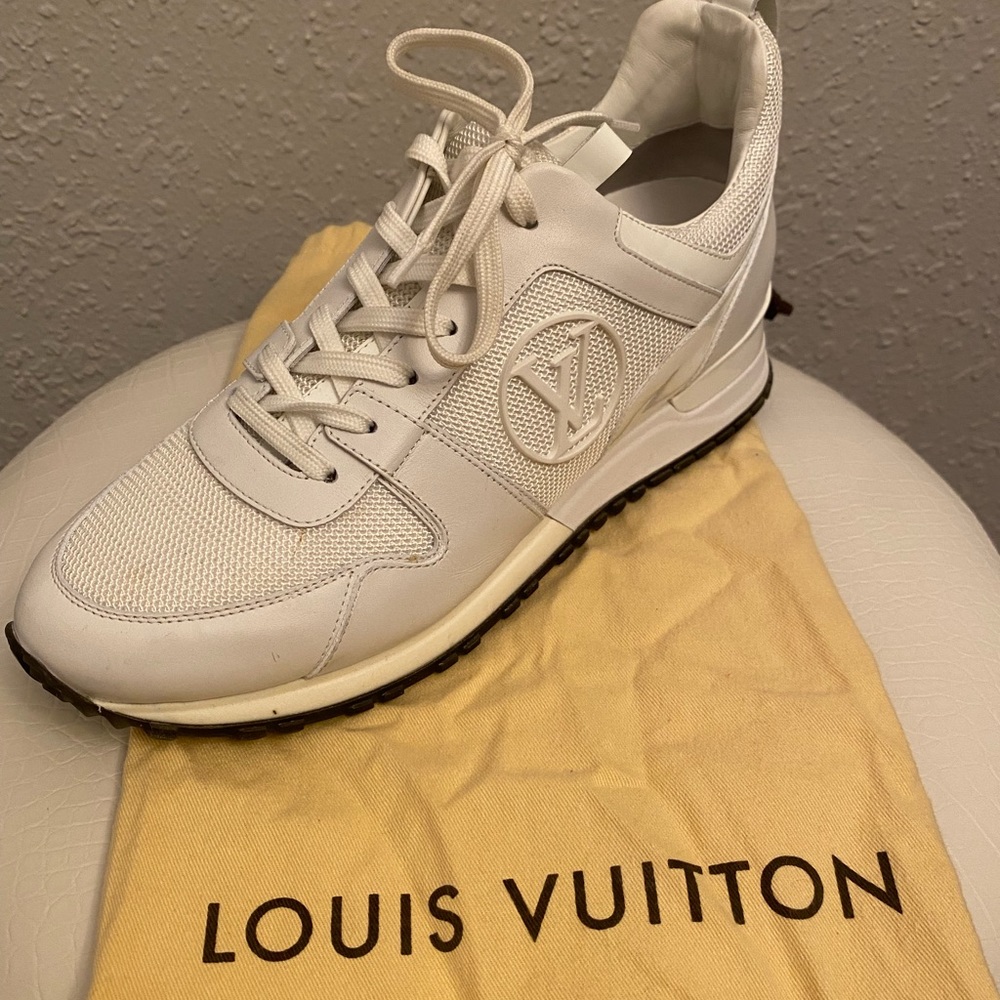 Louis Vuitton white runaway sneaker…size 40 (fits US 10)